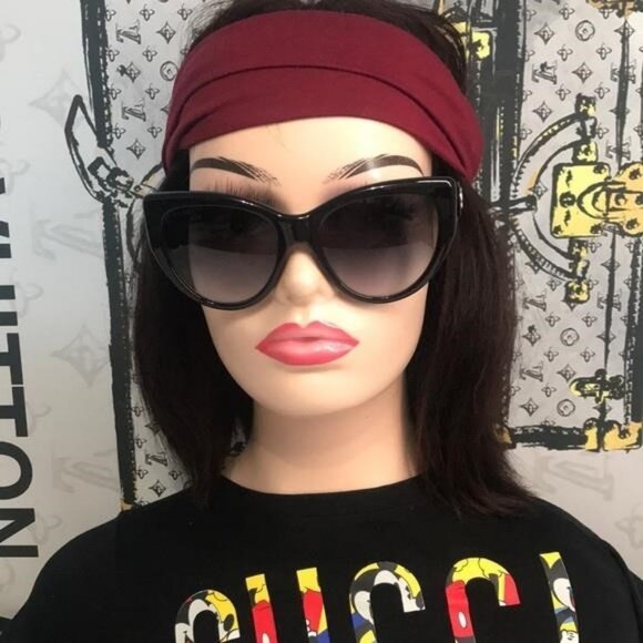 New Authentic Gucci GG0877S 001 Black Soft Cat-Eye Sunglasses Grey Gradient Lens - Picture 7 of 13